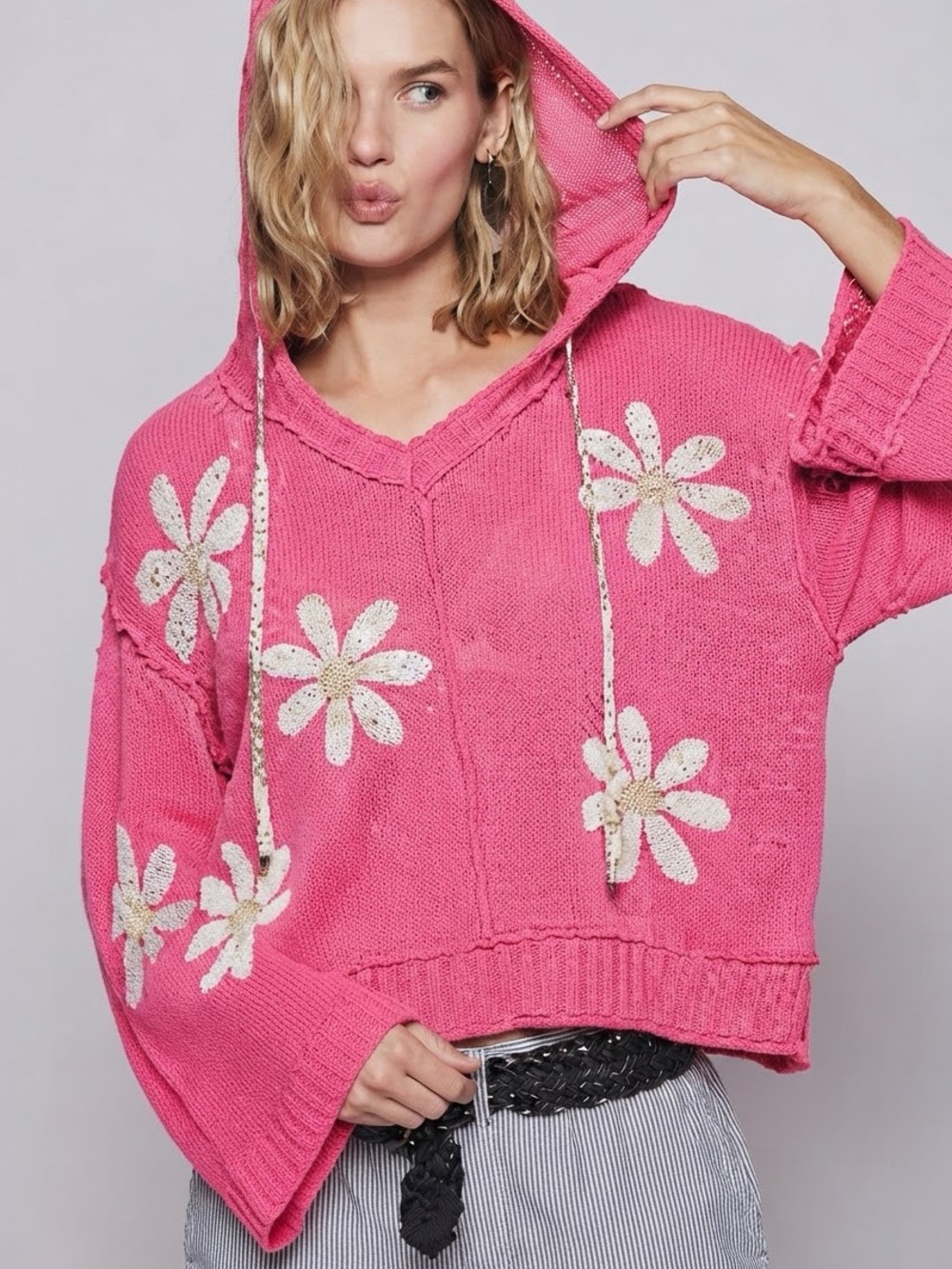 POL Brand New Daisy Flower V Neck Knit Hoodie Boho Oversized Sweater Size Small - Picture 2 of 5